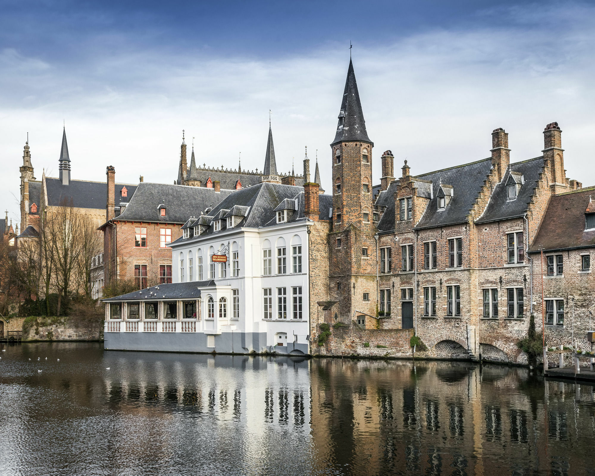 Guesthouse Dijver - Serene Escape In The Heart Of Historic Brujas Exterior foto