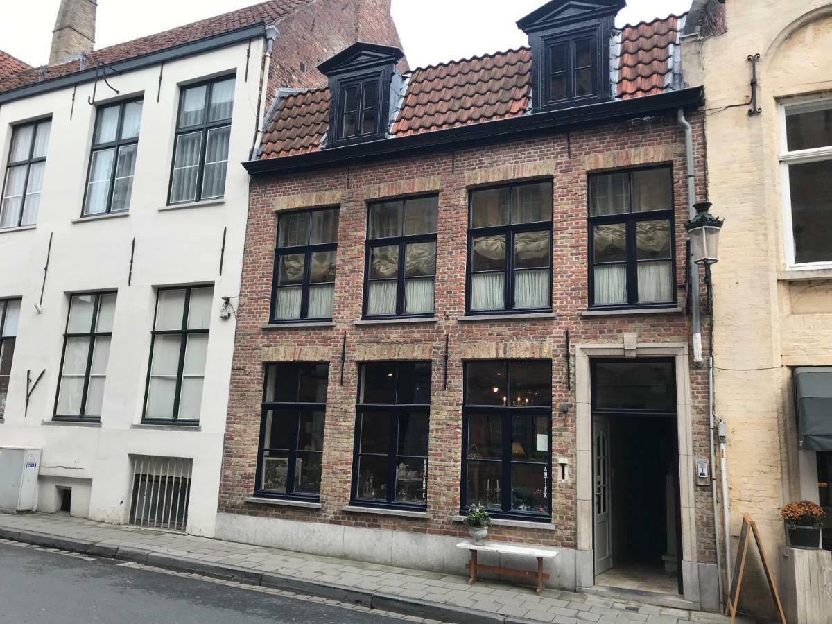 Guesthouse Dijver - Serene Escape In The Heart Of Historic Brujas Exterior foto
